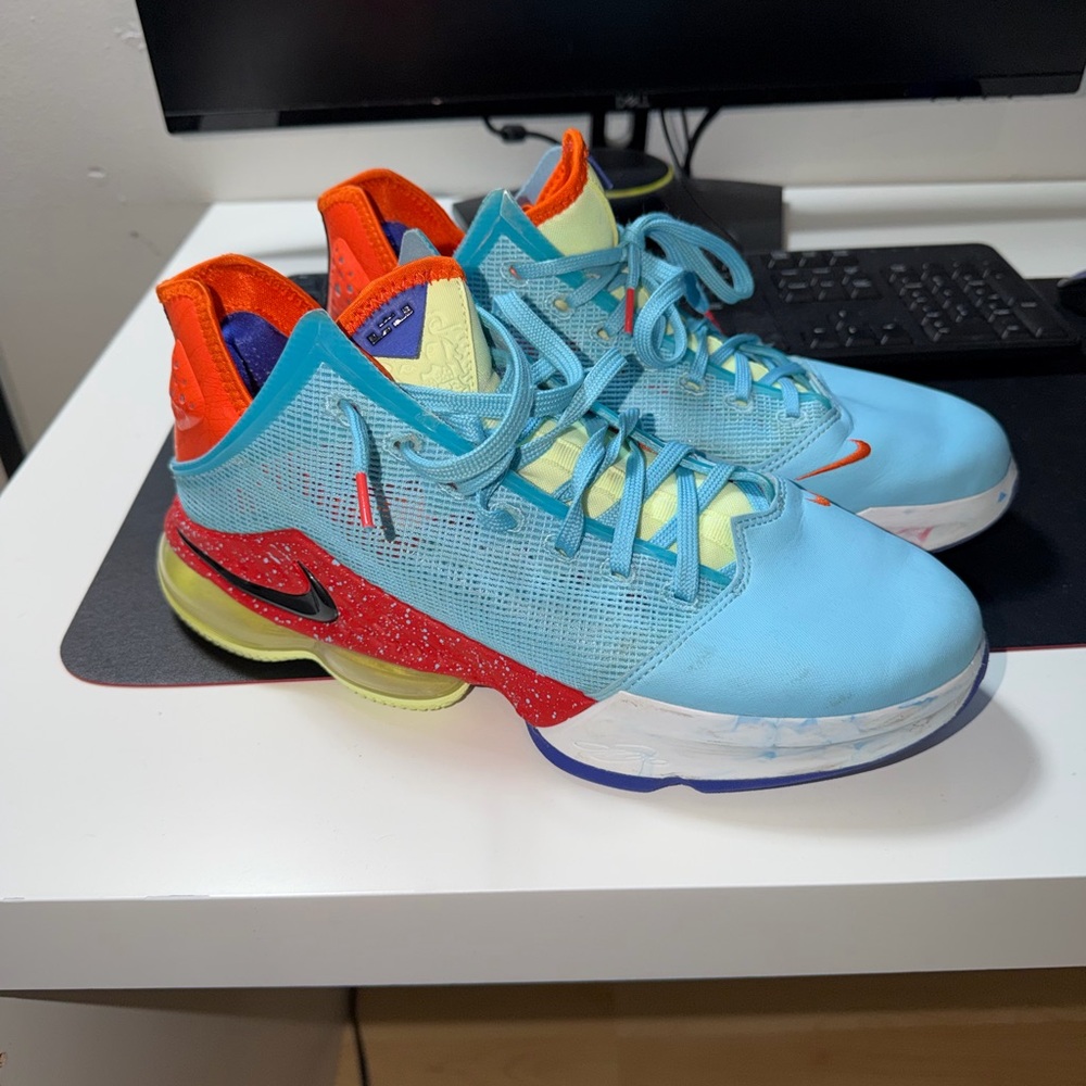 Nike LeBron 19 Low Blue Chill Shoes Sneakers size 11